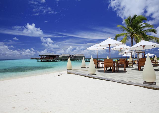 Centara Ras Fushi Maldives Package